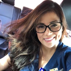 Meet your Posher, Carmina